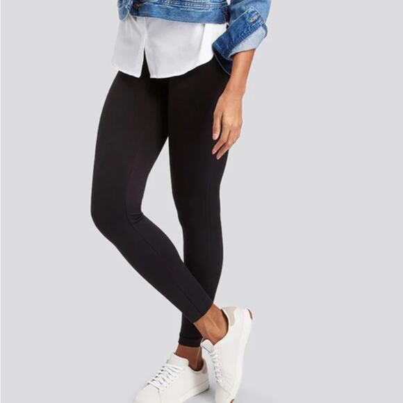 Spanx Seamless Shaping Leggings in Black - Picture 1 of 5
